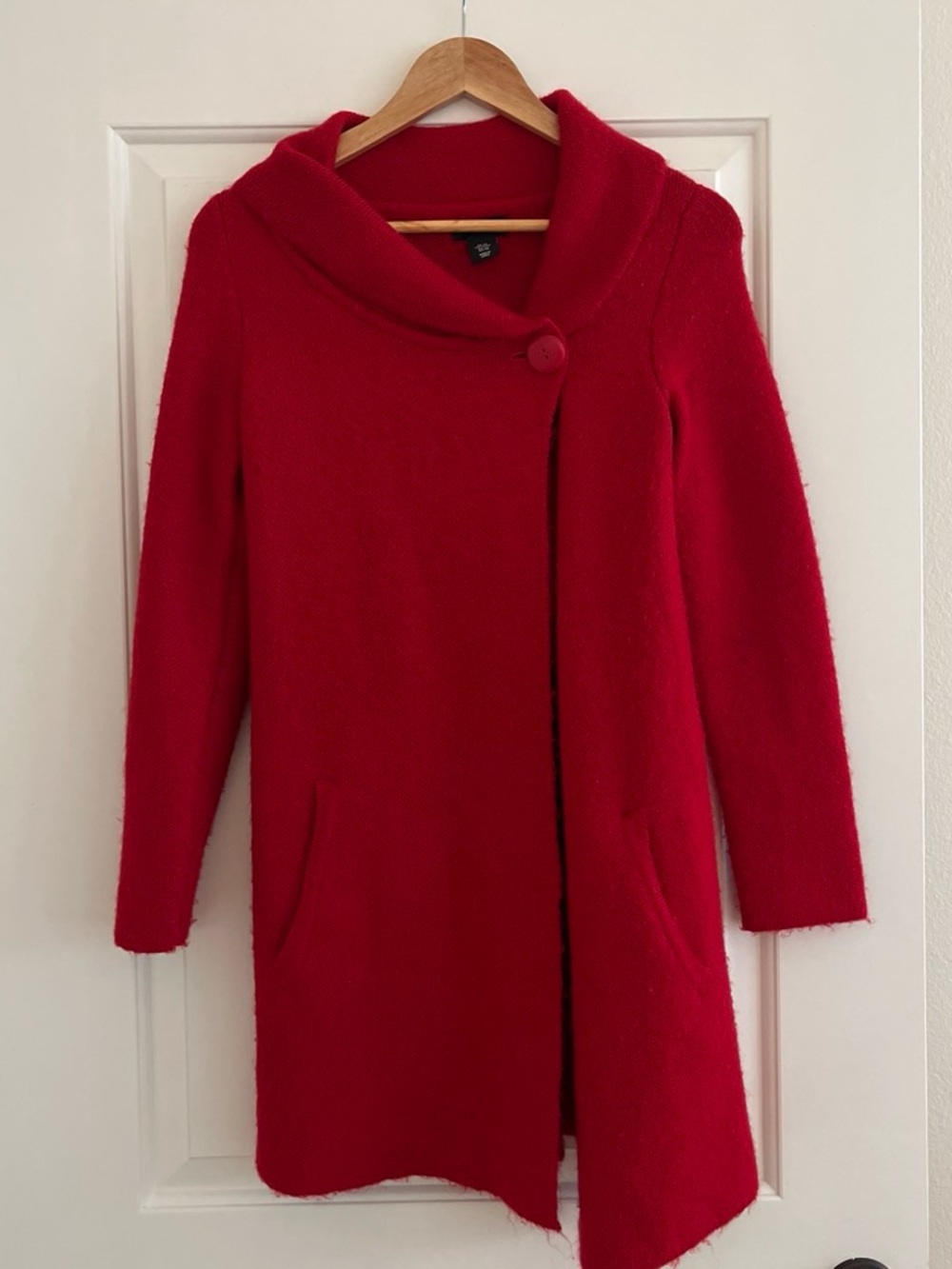 Adrienne Vittadini Red Shawl-Collar Buttoned Sweater Jacket Wool Blend Statement